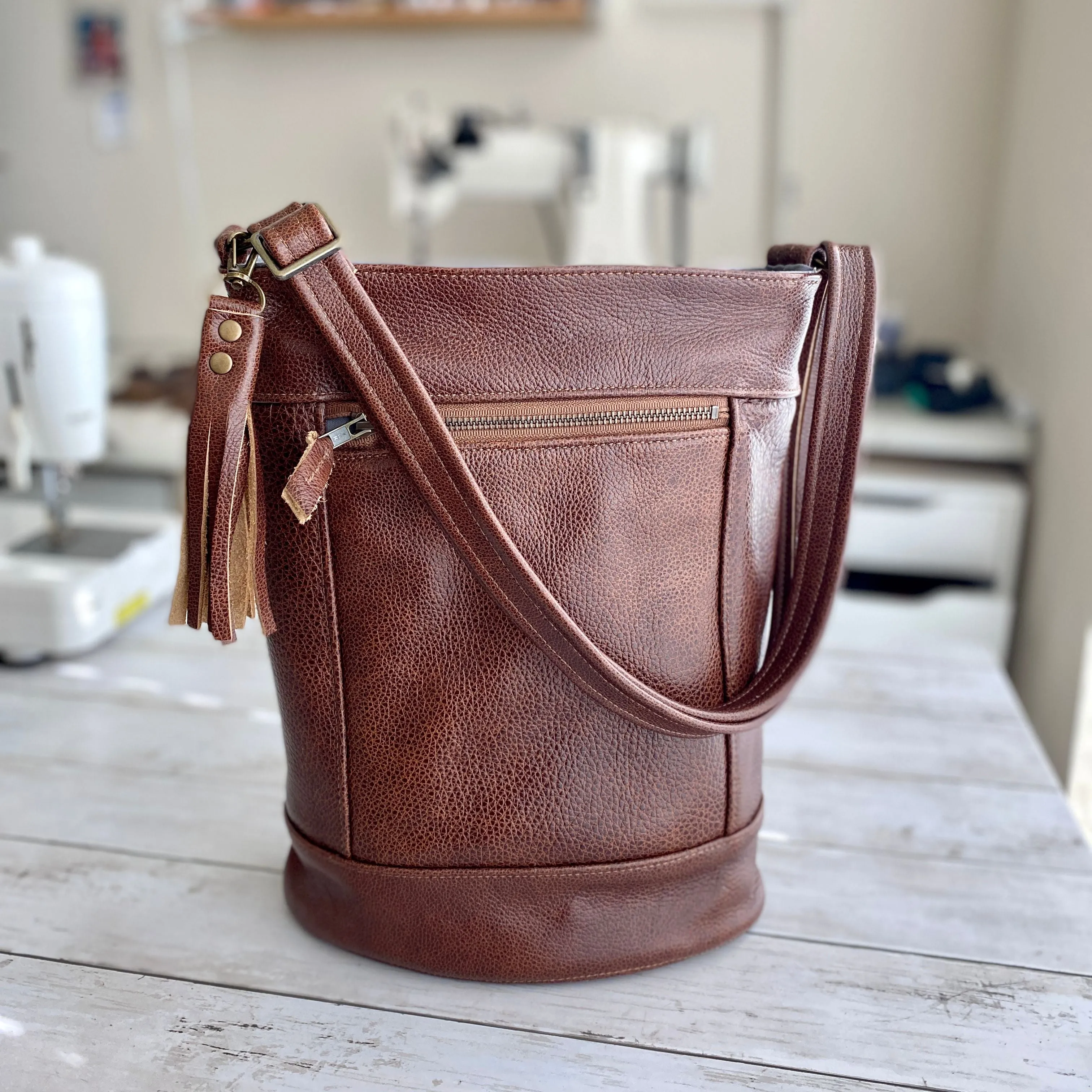 Bucket in Chestnut