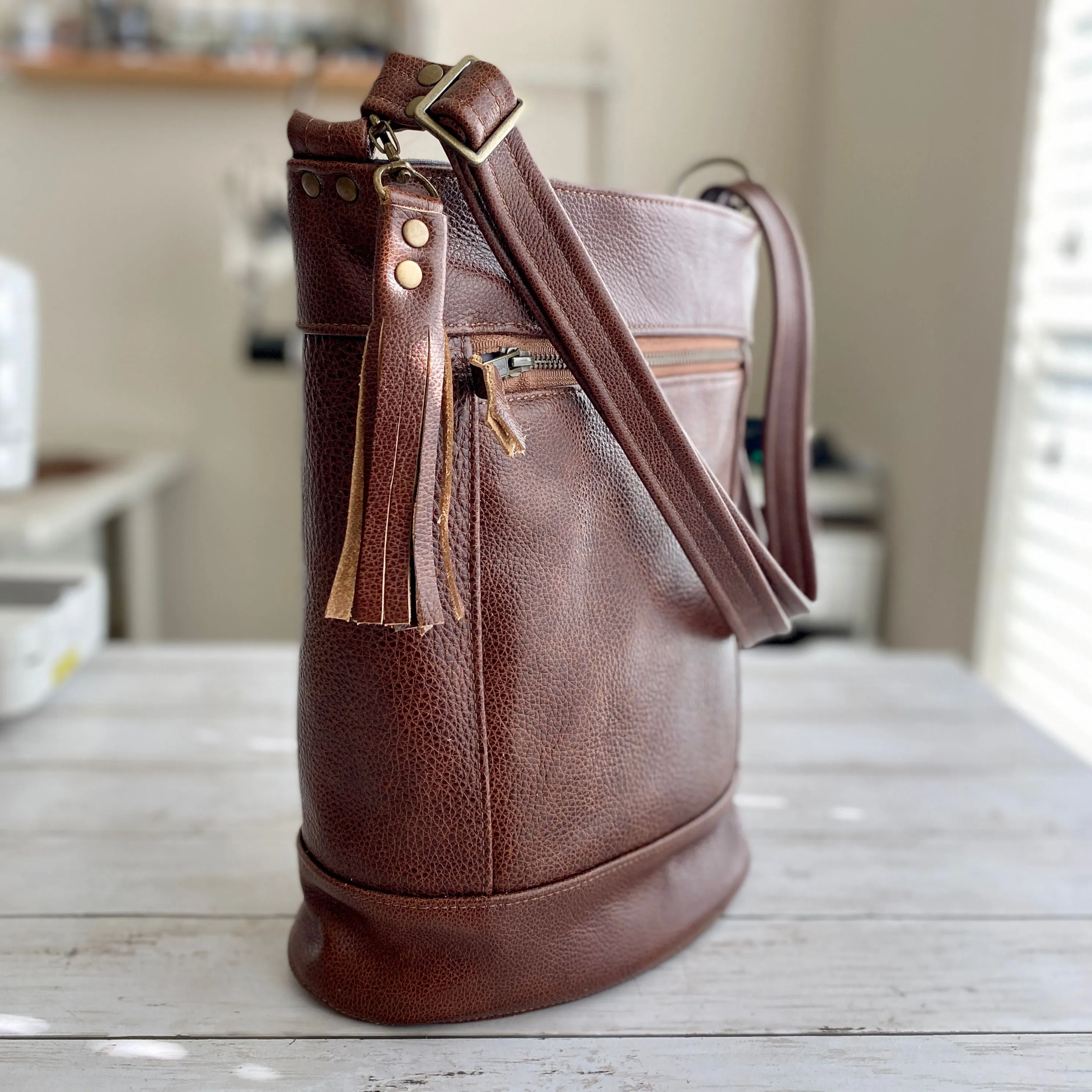 Bucket in Chestnut