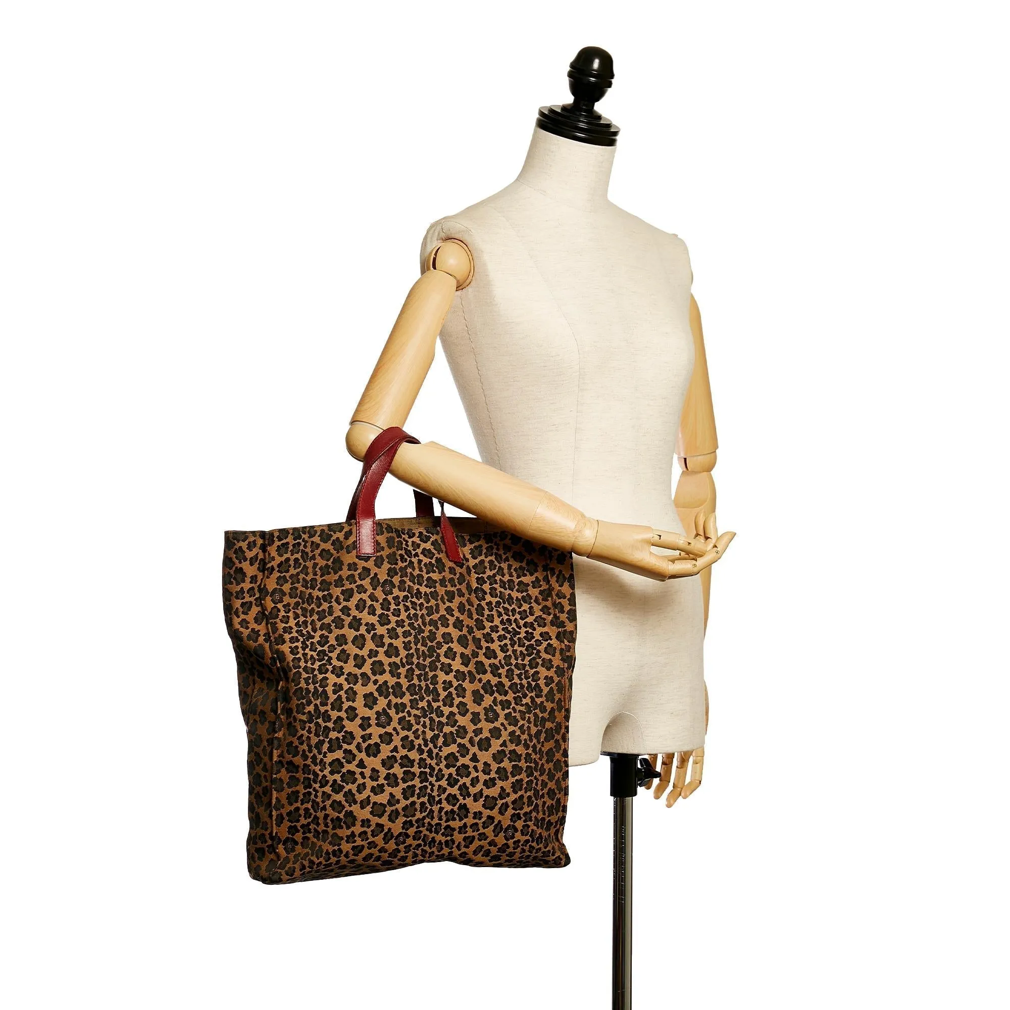 Fendi Leopard Print Nylon Tote Bag (SHG-33460)