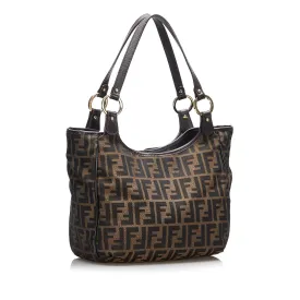 Fendi Zucca Tote (SHG-oPw2pD)