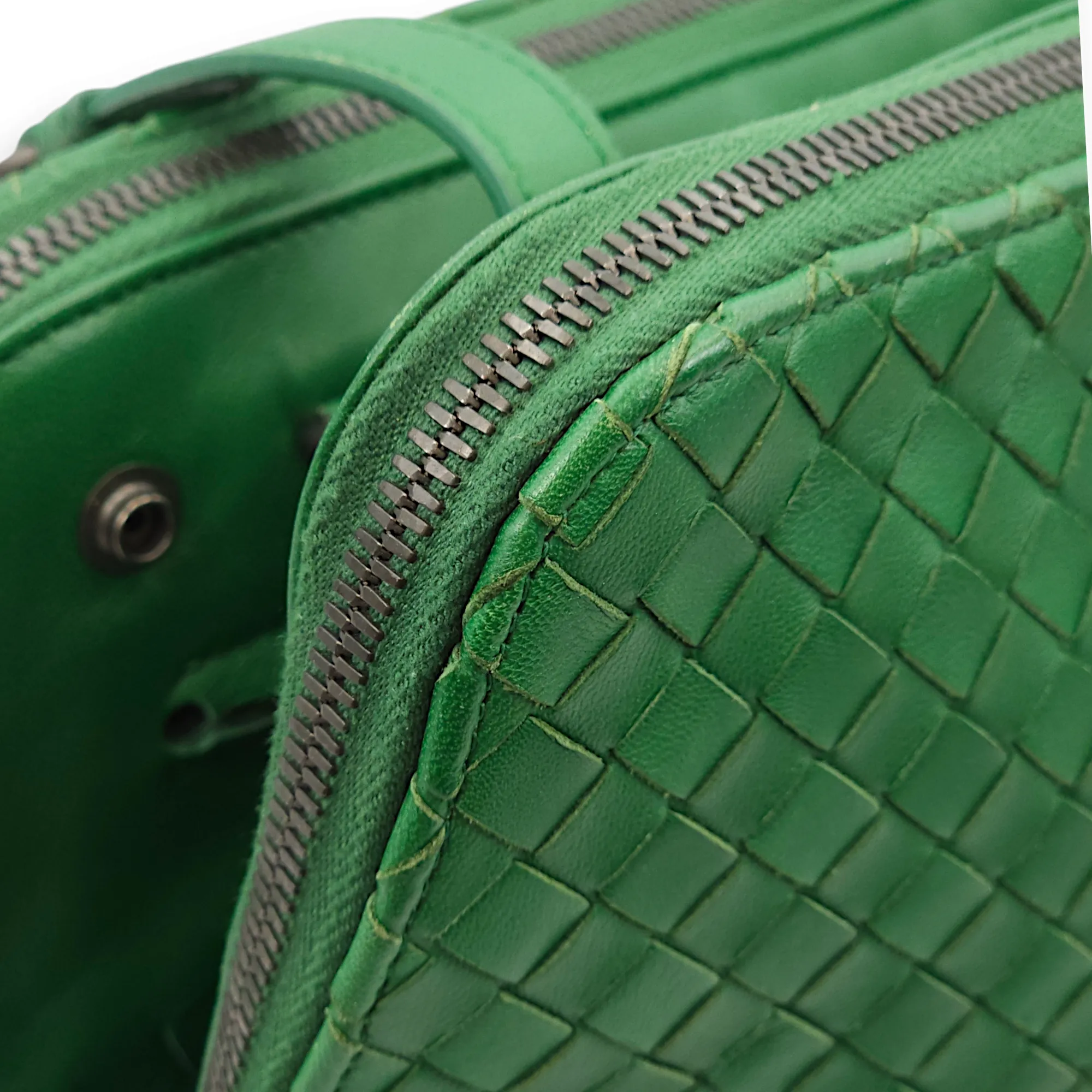 Intrecciato Green Shoulder Bag in Nappa Leather, Brunito hardware