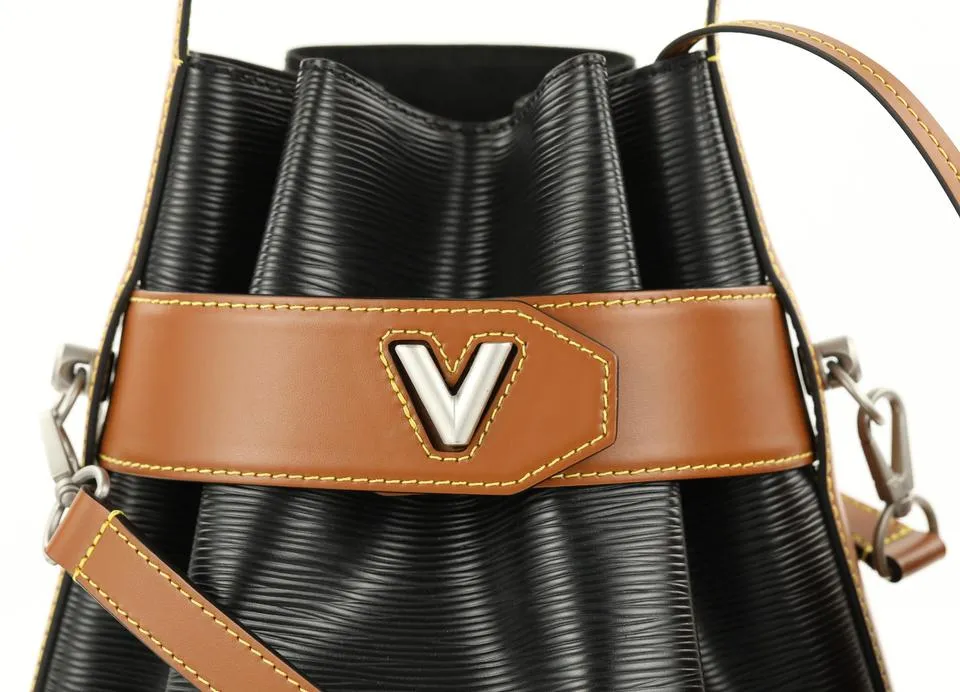 Louis Vuitton EPI Leather Twist Bucket Bag