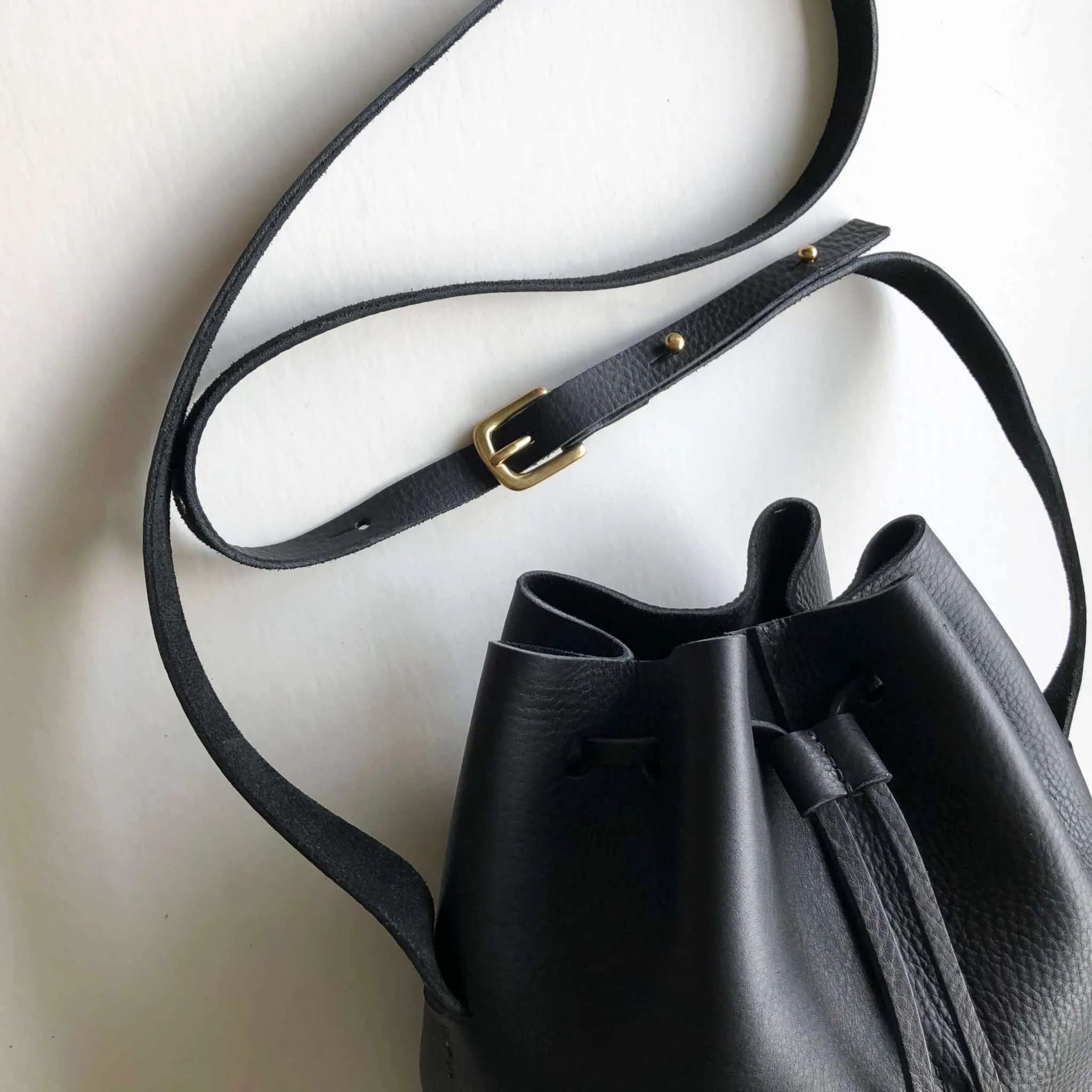 Nomad Midi Black Leather Bucket Bag