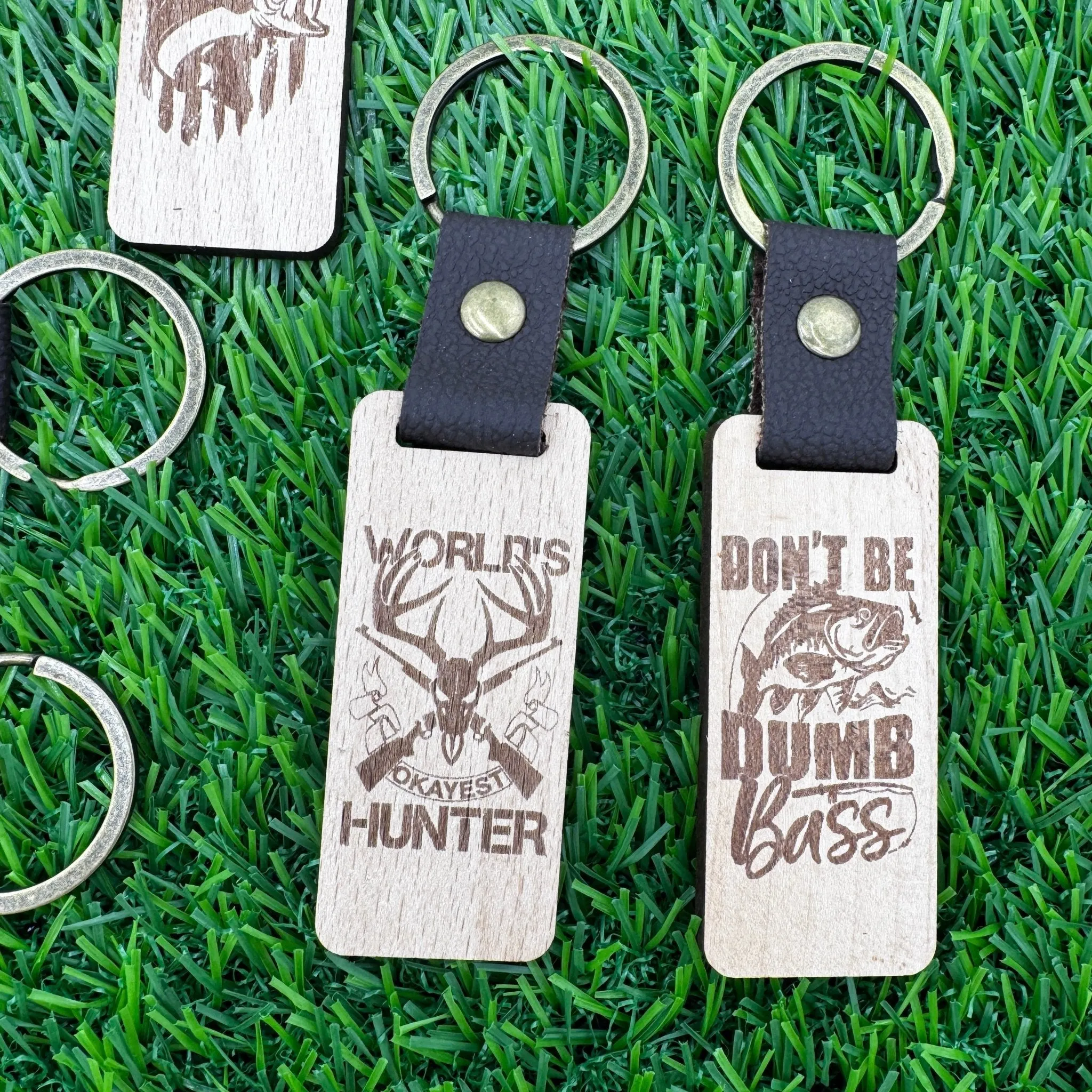 Outdoor-Themed Wooden Keychains with Leather & Metal – 5 Fun Designs